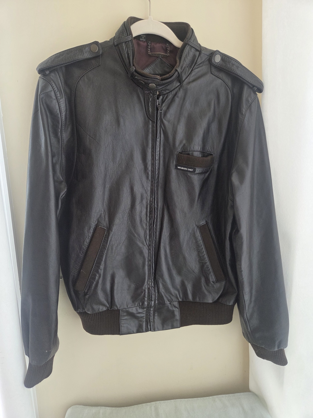 Members Only Black Leather VINTAGE Bomber Jacket By European Craft Sz 42